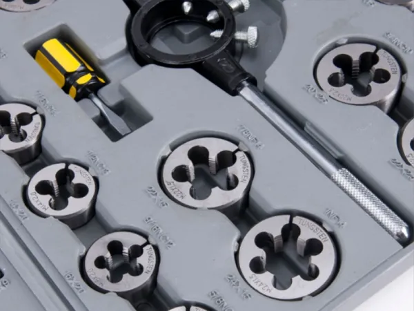 Conjunto métrico de torneira e matriz de 45 unidades